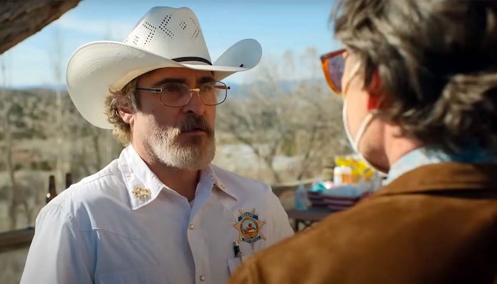 joaquin phoenix pedro pascal eddington 02 700x400 1