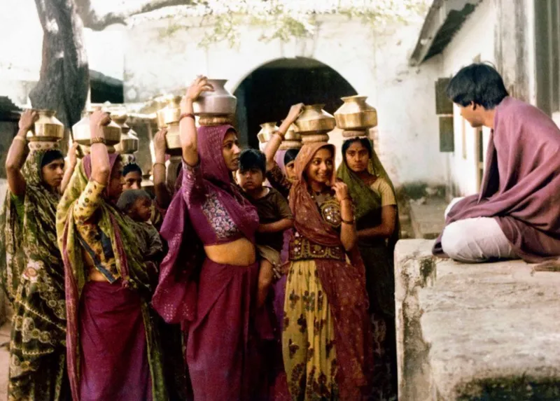  133316161 manthan1976filmstills 5.jpg